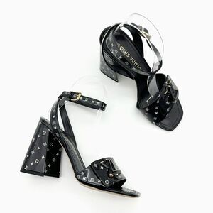 LOUIS VUITTON Shake Black LV Turnlock Block Heel Sandal Size 37.5 Printed Patent